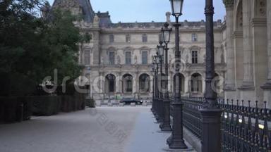 <strong>卢浮宫</strong>，美丽的老柱，令人惊叹的法国文艺复兴建筑4K